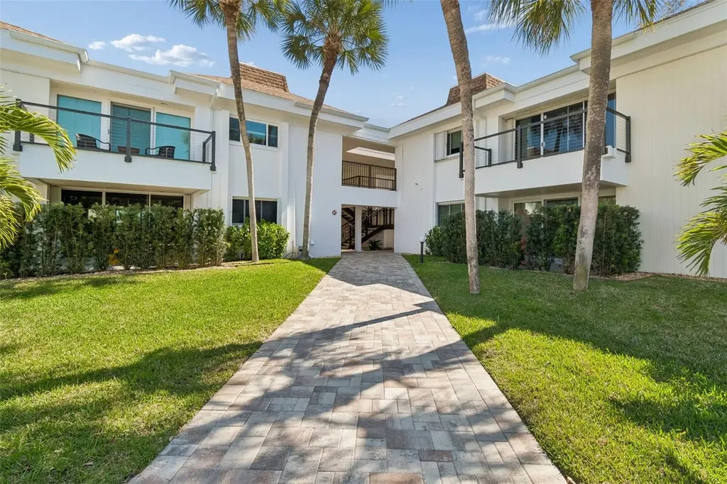 311 Island Way Clearwater Beach FL 33767