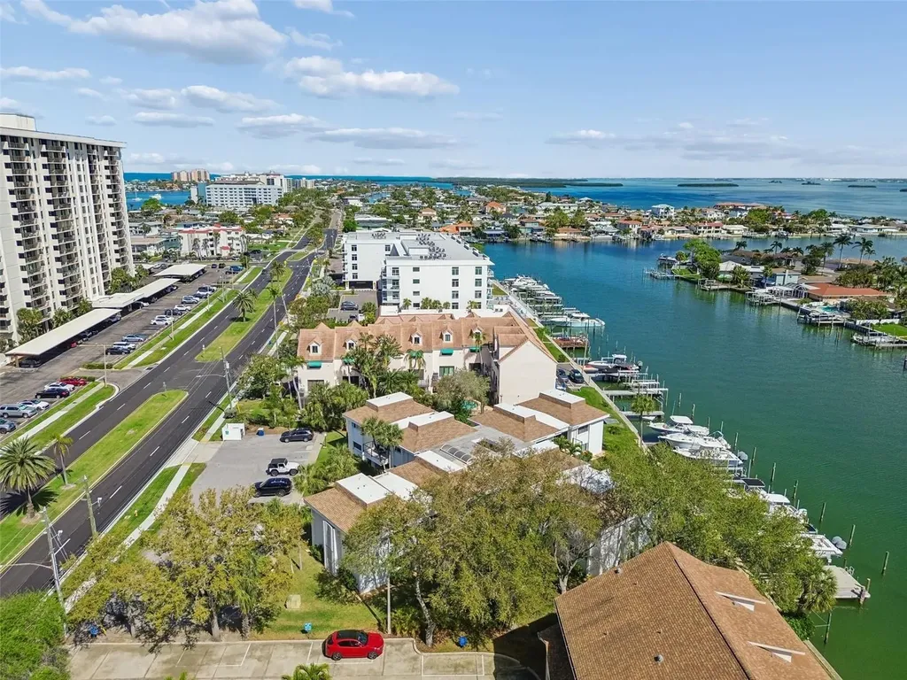 311 Island Way Clearwater Beach FL 33767