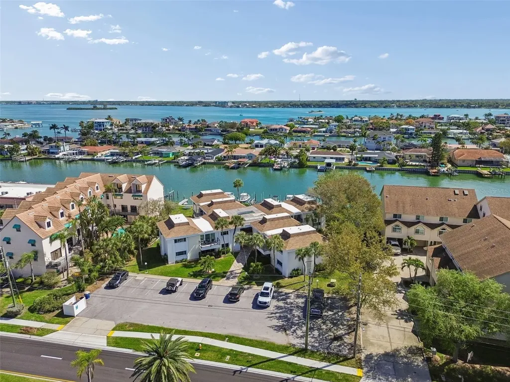 311 Island Way Clearwater Beach FL 33767