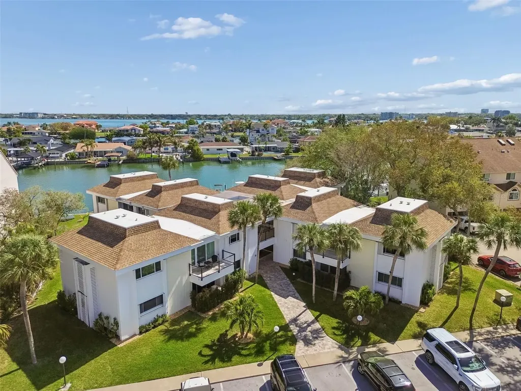 311 Island Way Clearwater Beach FL 33767