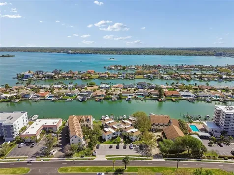 311 Island Way Clearwater Beach FL 33767