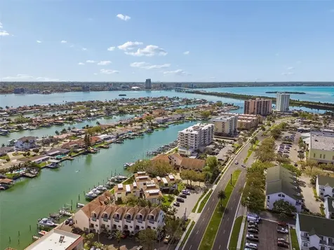 311 Island Way Clearwater Beach FL 33767