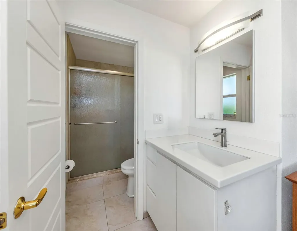 6613 Flamingo Way S St Petersburg FL 33707