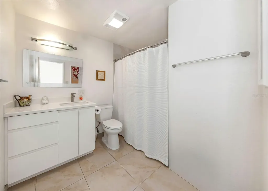 6613 Flamingo Way S St Petersburg FL 33707