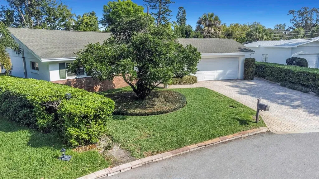 6613 Flamingo Way S St Petersburg FL 33707