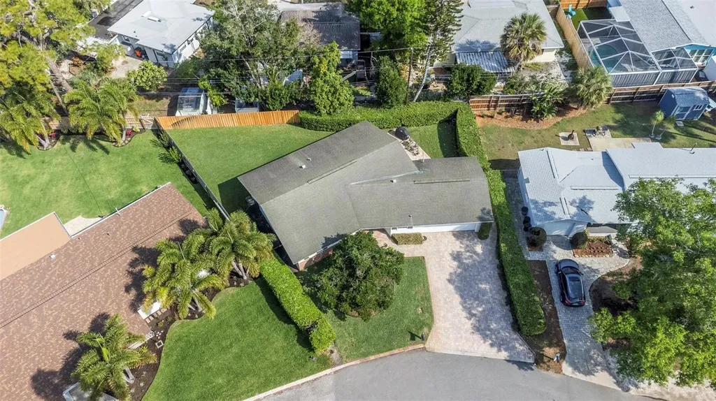 6613 Flamingo Way S St Petersburg FL 33707