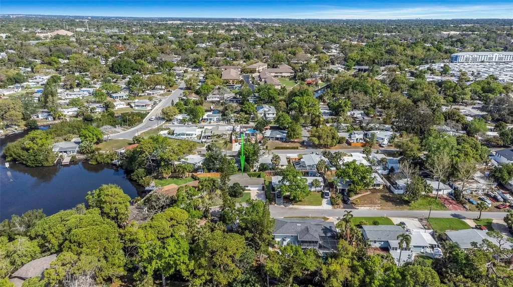 6613 Flamingo Way S St Petersburg FL 33707