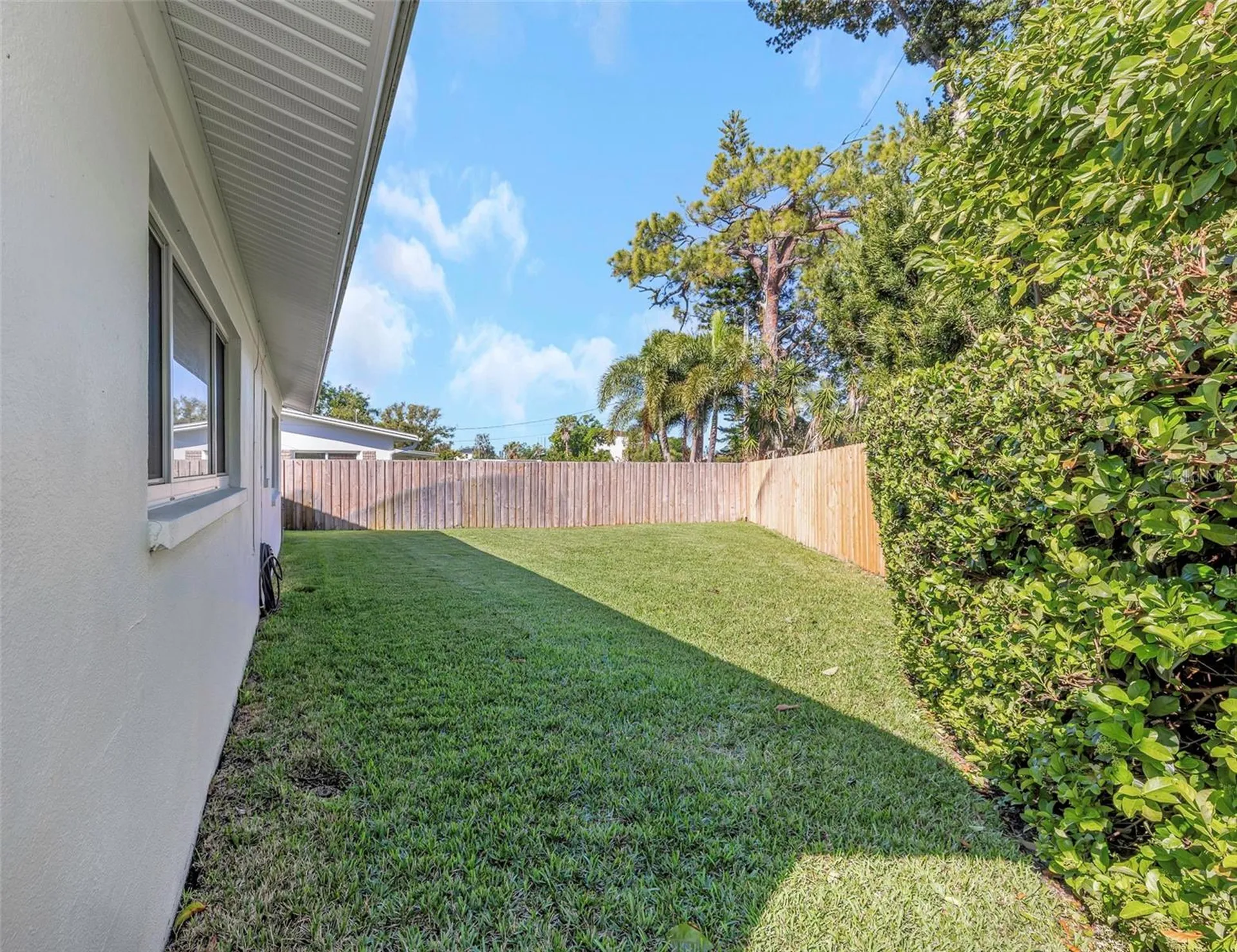 6613 Flamingo Way S St Petersburg FL 33707