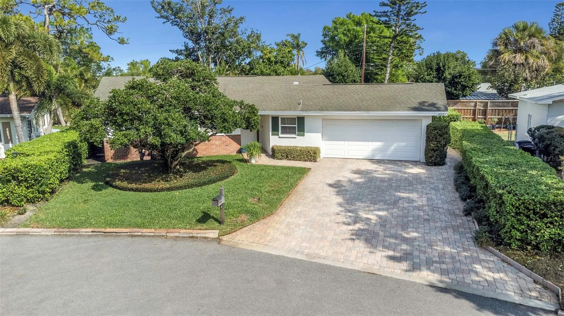 6613 Flamingo Way S St Petersburg FL 33707