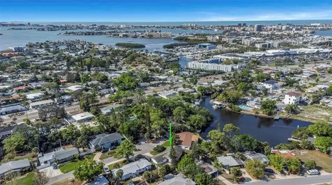 6613 Flamingo Way S St Petersburg FL 33707