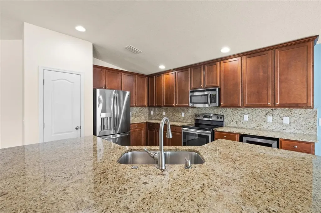 6539 Boulder Run Loop Wesley Chapel FL 33545