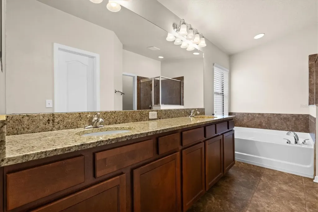 6539 Boulder Run Loop Wesley Chapel FL 33545