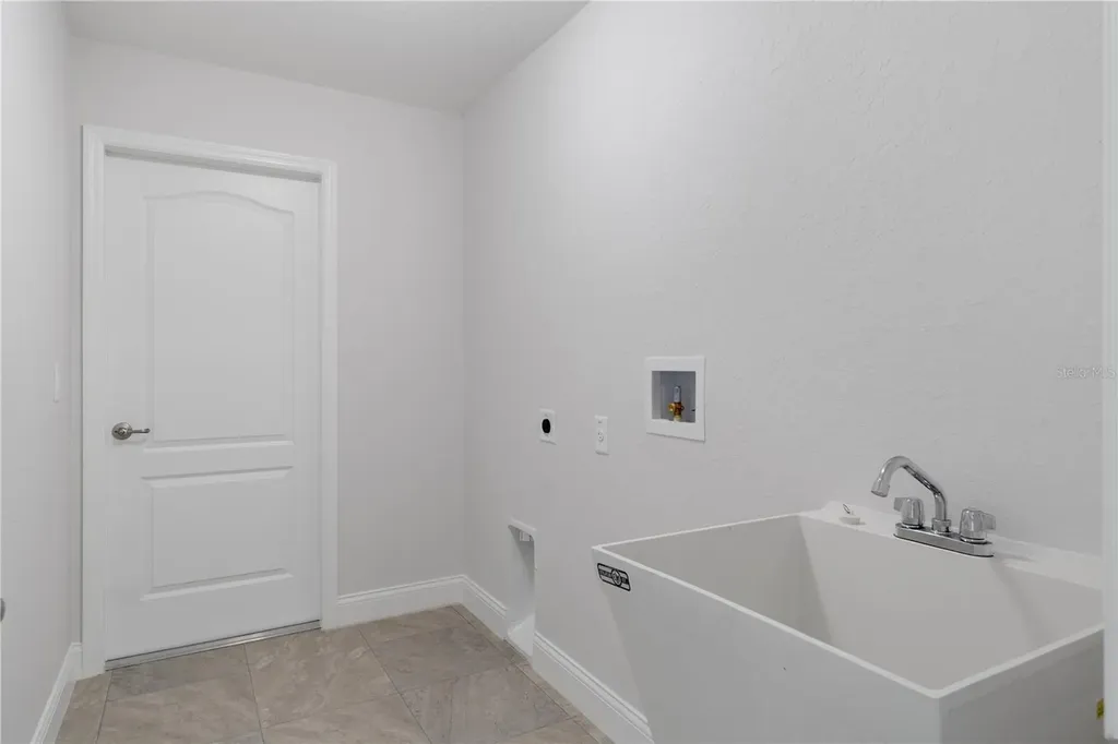 11367 Latchwood Avenue Weeki Wachee FL 34614