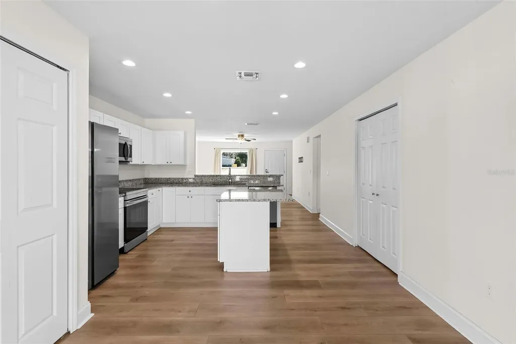 317 Courtland Street Auburndale FL 33823