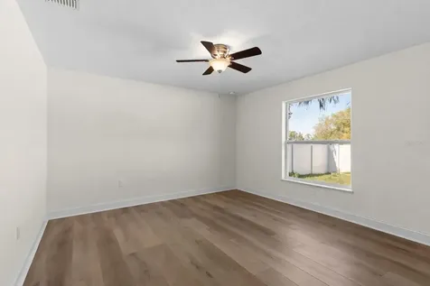 317 Courtland Street Auburndale FL 33823