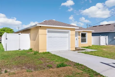 317 Courtland Street Auburndale FL 33823