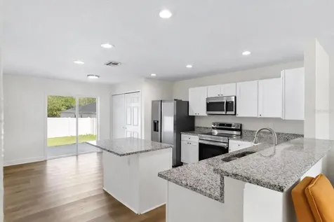 317 Courtland Street Auburndale FL 33823