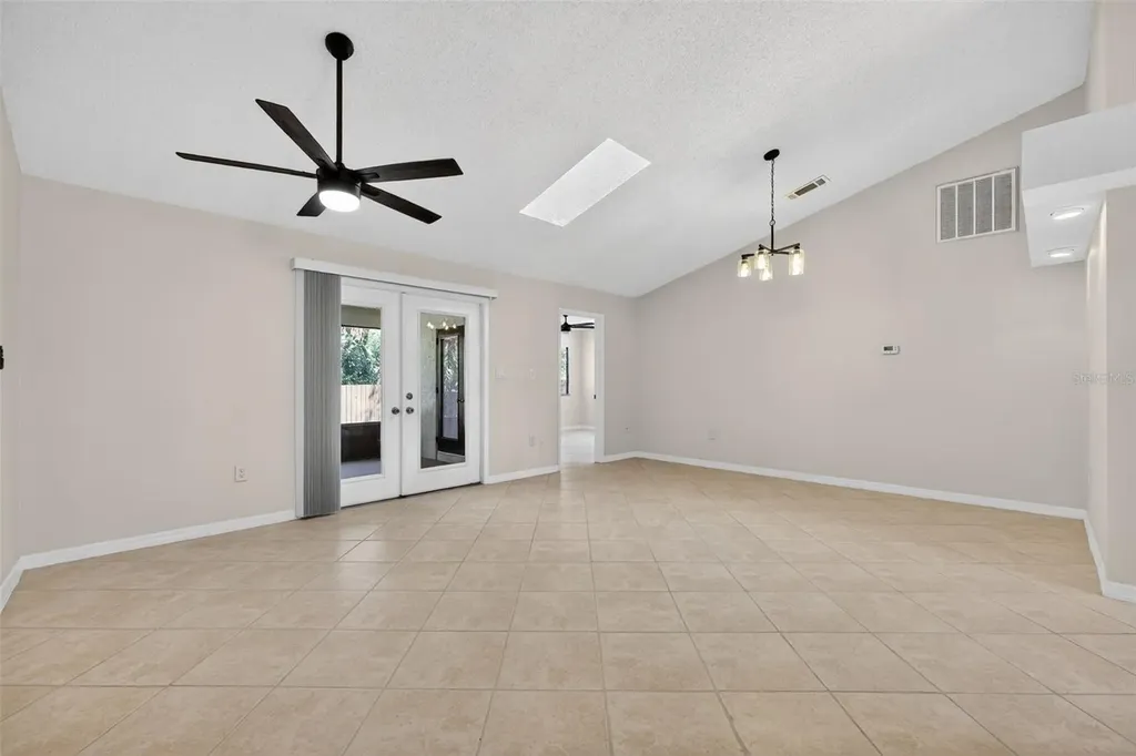 112 Anclote Road Tarpon Springs FL 34689