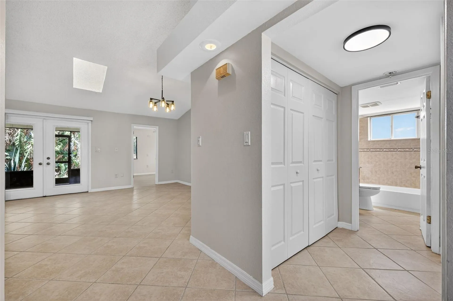 112 Anclote Road Tarpon Springs FL 34689