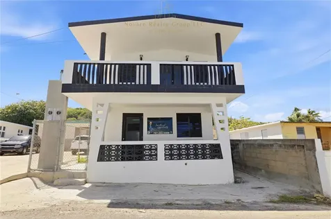 730 Calle La Estación Quebradillas PR 00678