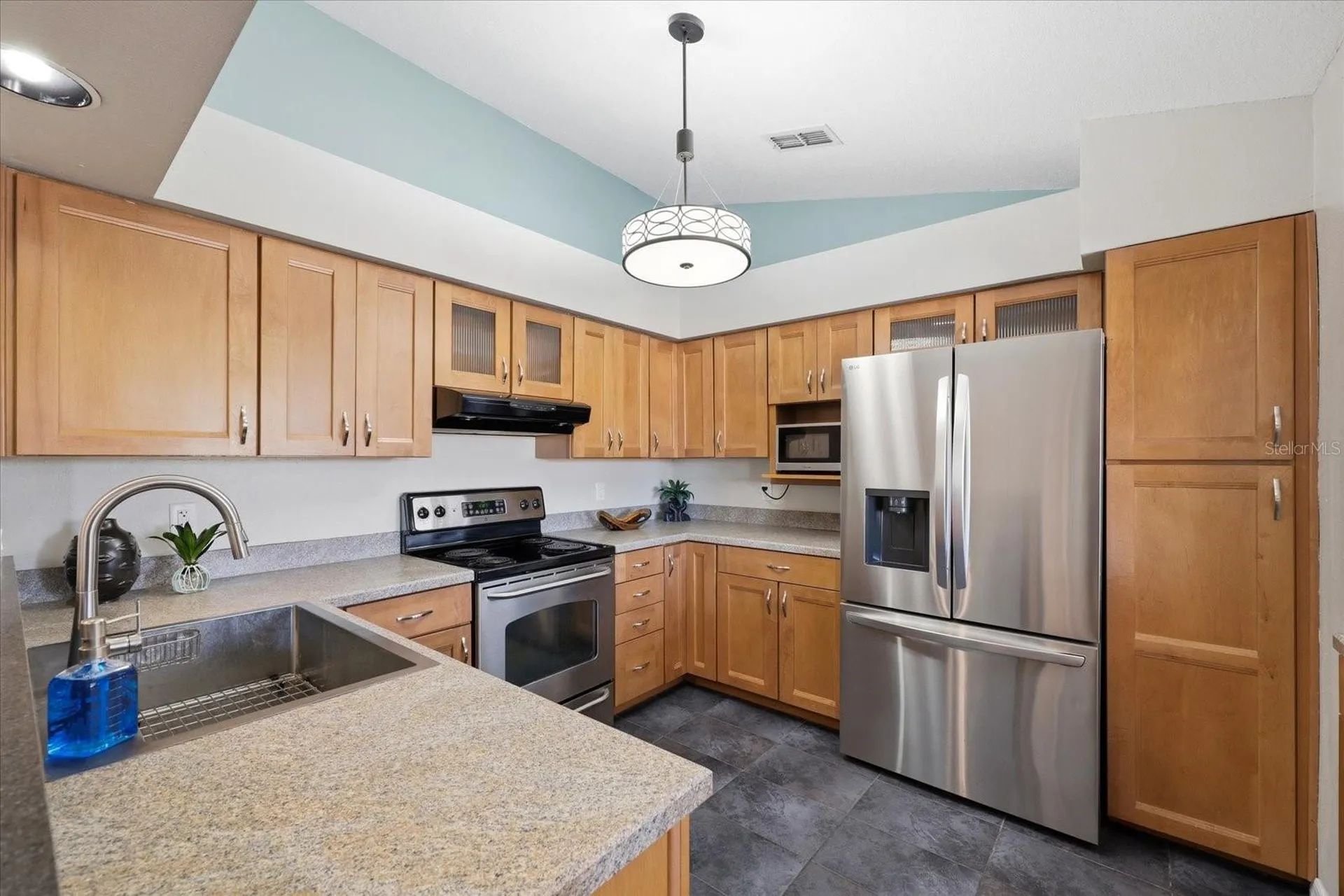 2016 58th Circle S St Petersburg FL 33712
