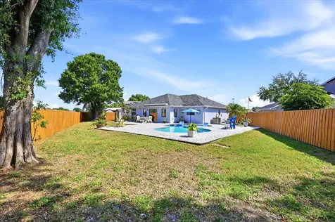 2016 58th Circle S St Petersburg FL 33712