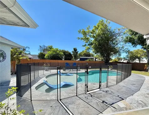 2016 58th Circle S St Petersburg FL 33712