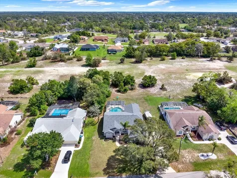 5220 Kirkwood Avenue Spring Hill FL 34608