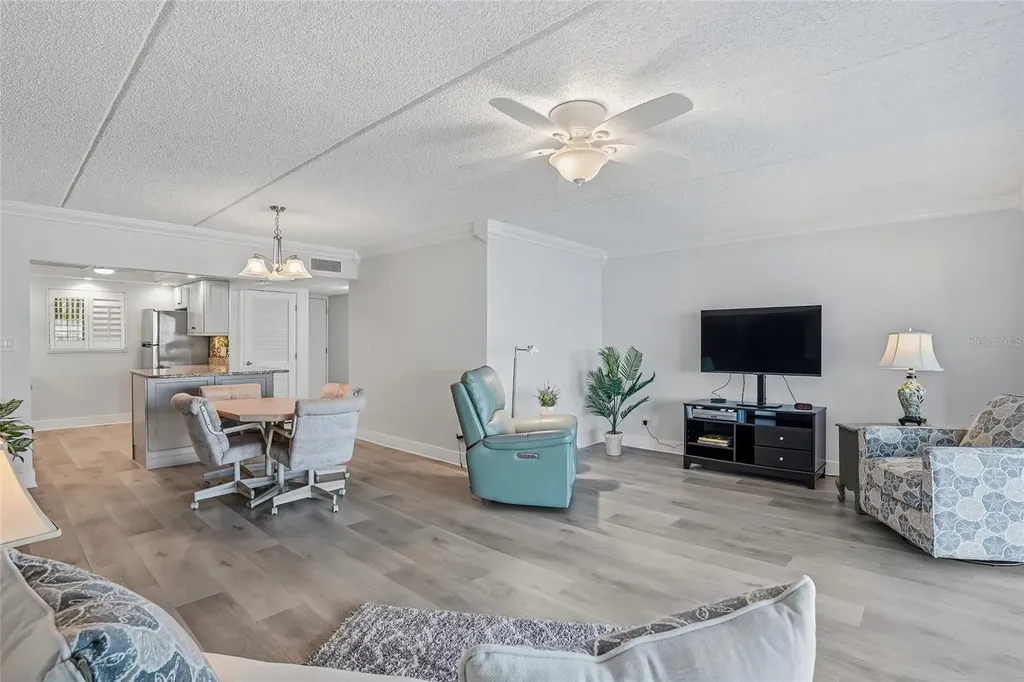 868 Bayway Boulevard Clearwater Beach FL 33767