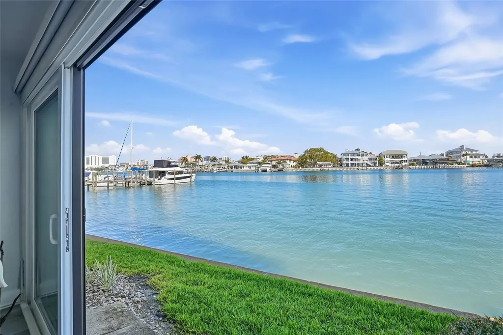 868 Bayway Boulevard Clearwater Beach FL 33767