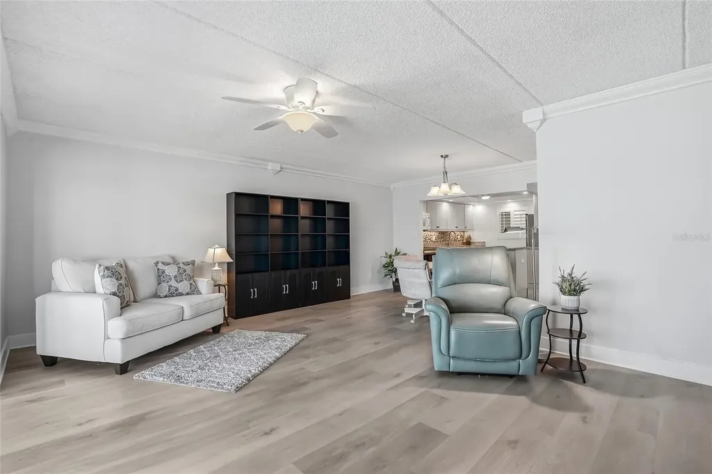 868 Bayway Boulevard Clearwater Beach FL 33767