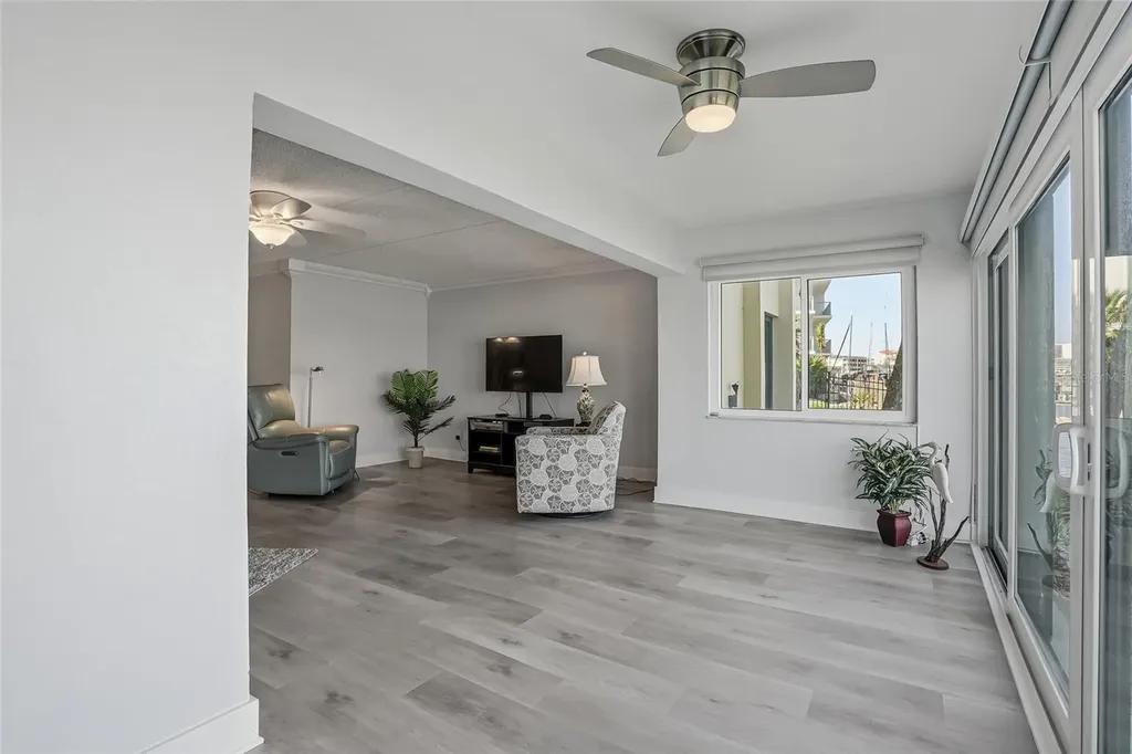 868 Bayway Boulevard Clearwater Beach FL 33767