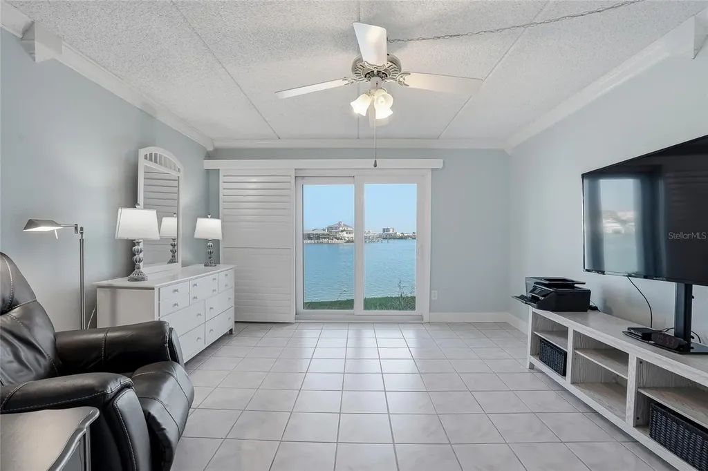 868 Bayway Boulevard Clearwater Beach FL 33767