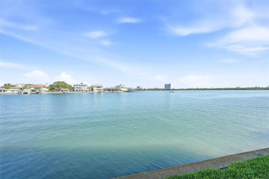 868 Bayway Boulevard Clearwater Beach FL 33767