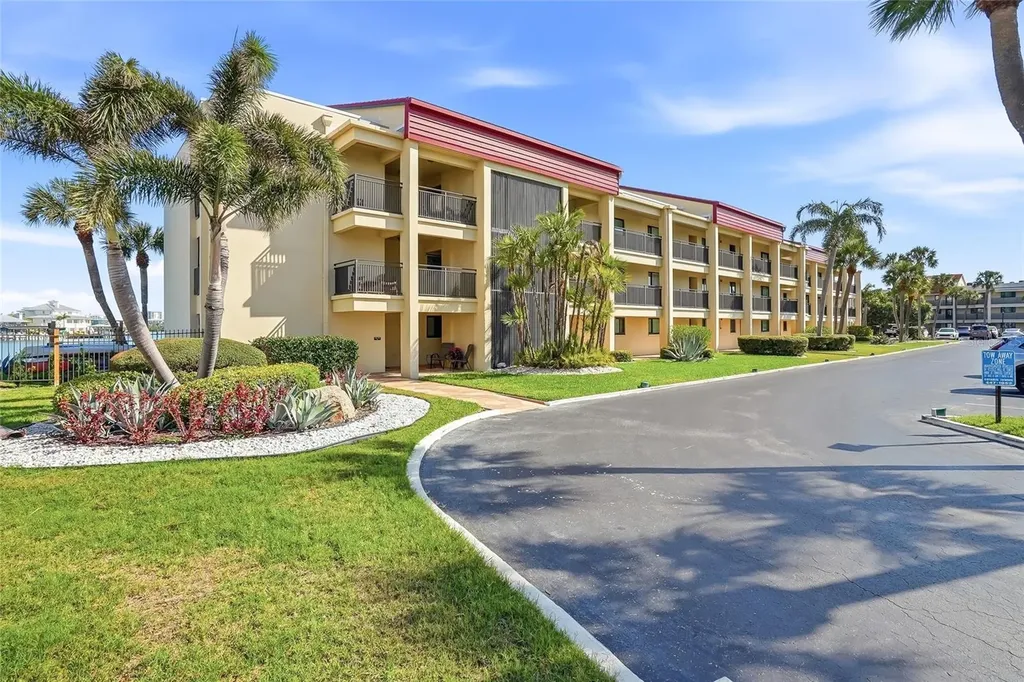 868 Bayway Boulevard Clearwater Beach FL 33767