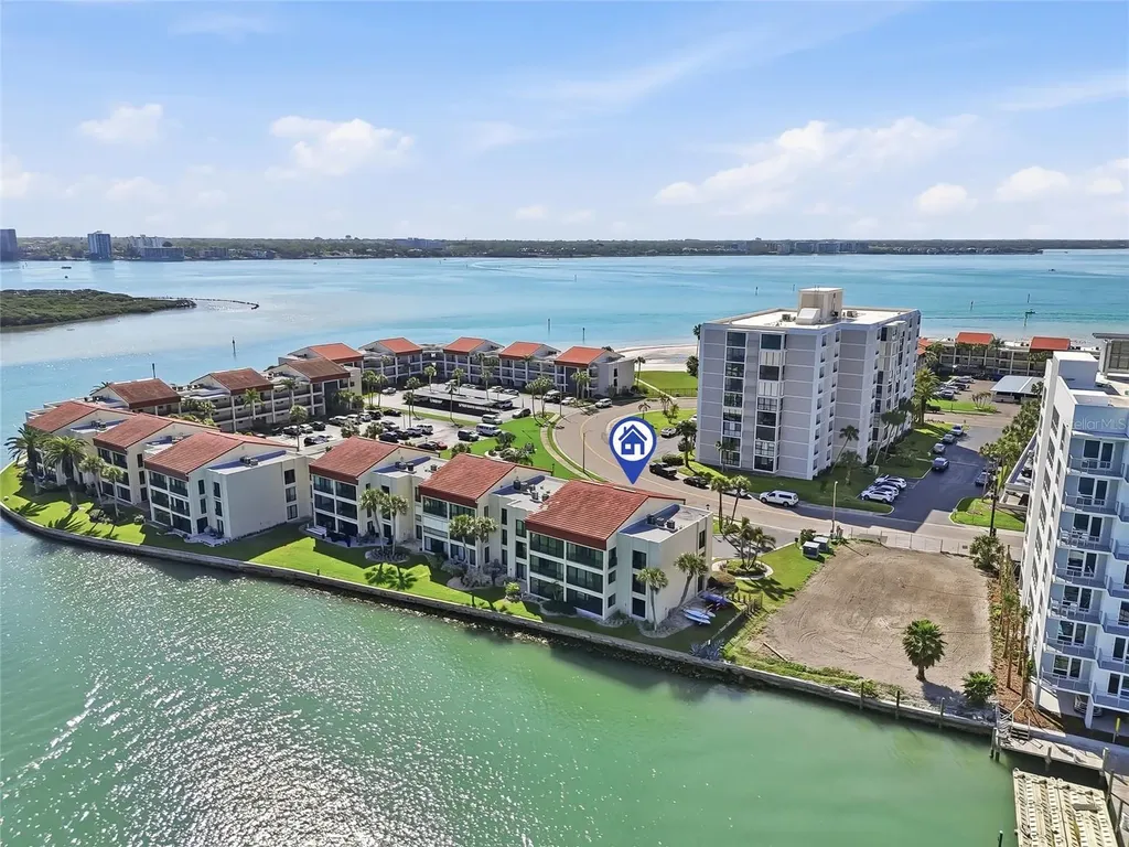 868 Bayway Boulevard Clearwater Beach FL 33767