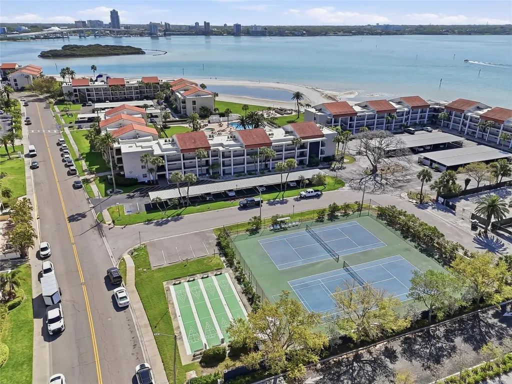 868 Bayway Boulevard Clearwater Beach FL 33767