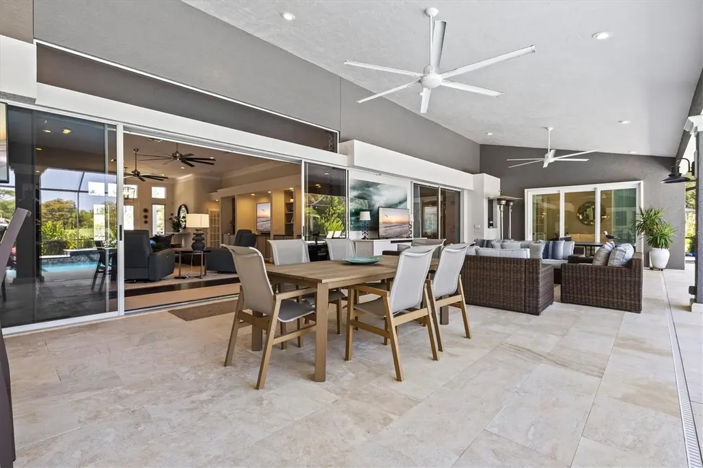 7305 Links Court Sarasota FL 34243