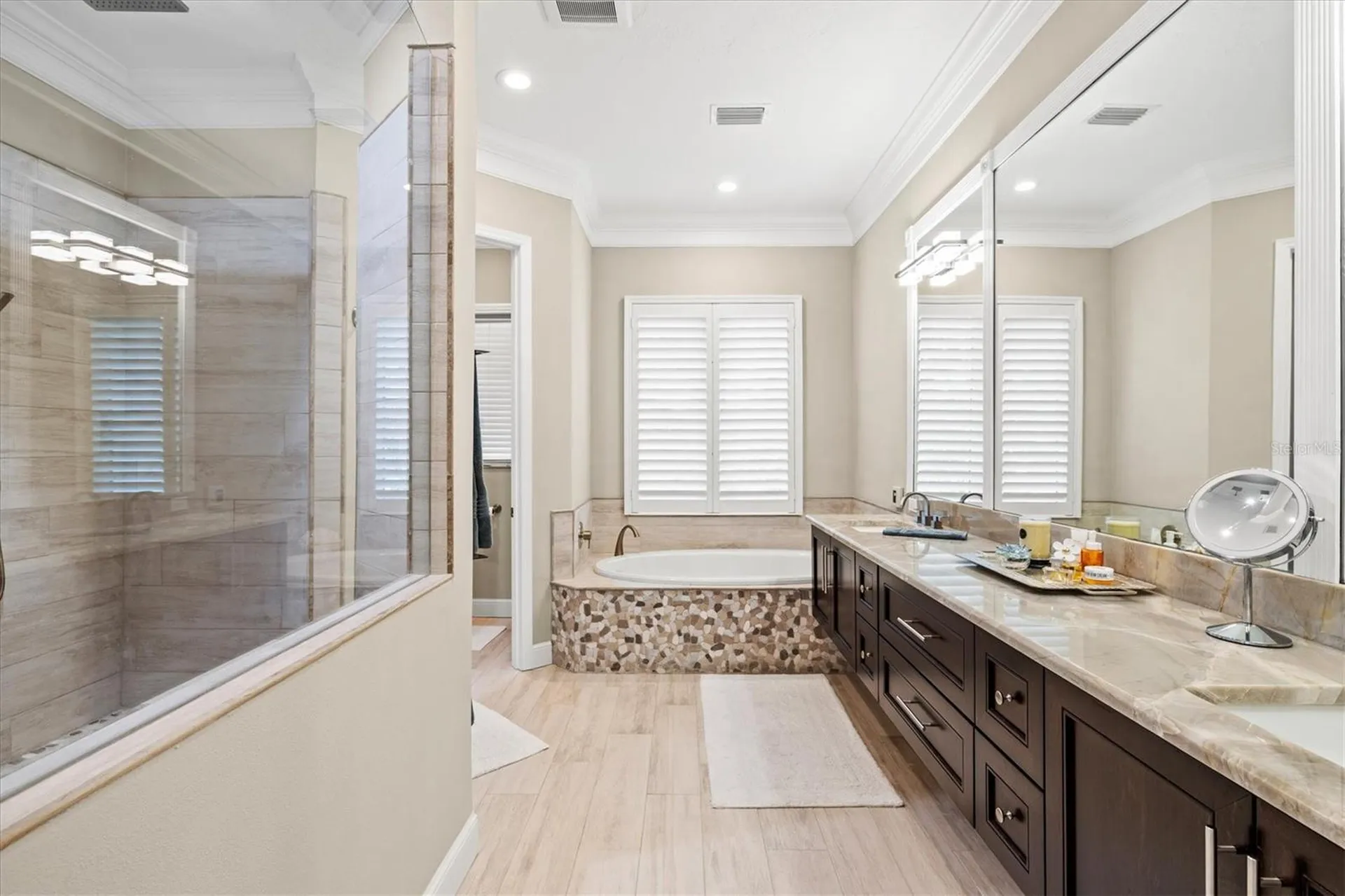 7305 Links Court Sarasota FL 34243