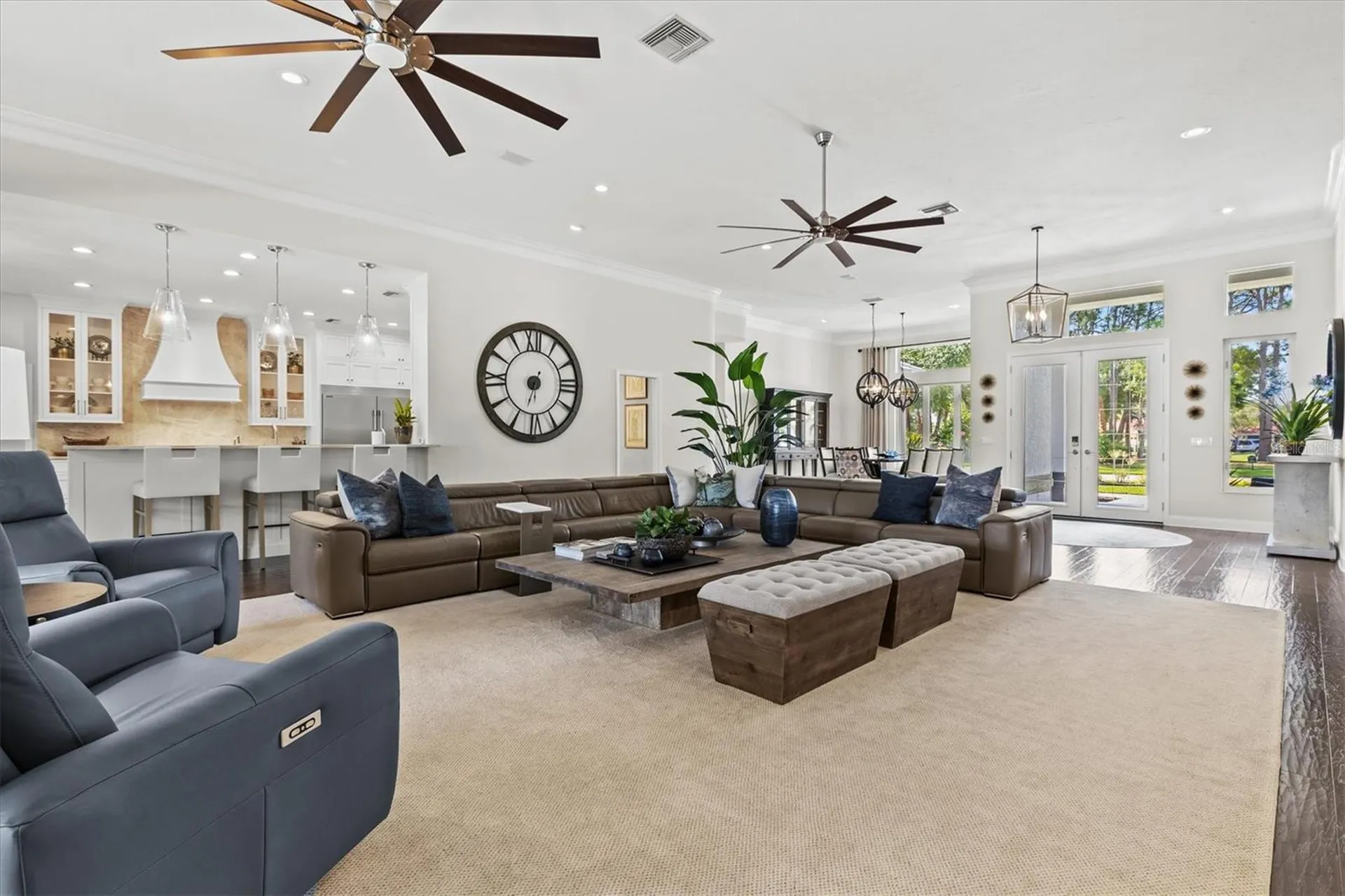 7305 Links Court Sarasota FL 34243