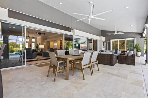 7305 Links Court Sarasota FL 34243