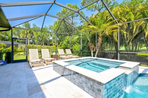 7305 Links Court Sarasota FL 34243
