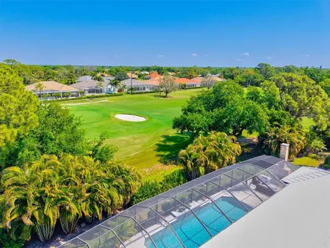 7305 Links Court Sarasota FL 34243