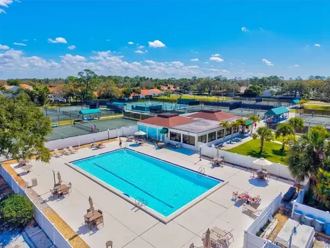7305 Links Court Sarasota FL 34243