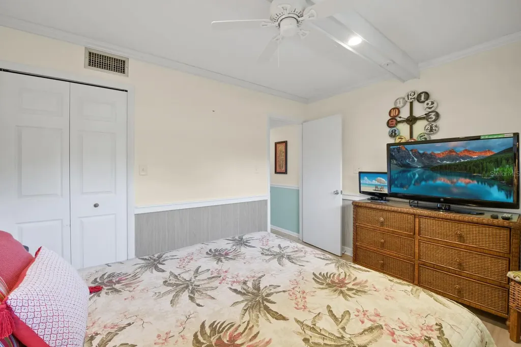 4300 Baywood Boulevard Mount Dora FL 32757