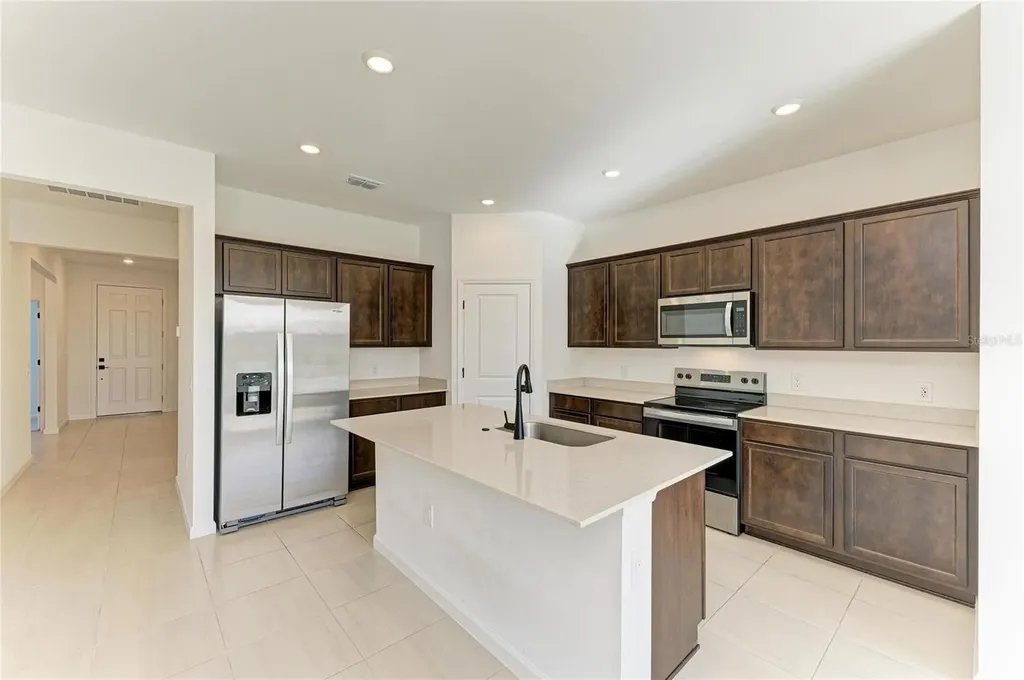 5637 Silverside Pine Court Bradenton FL 34211