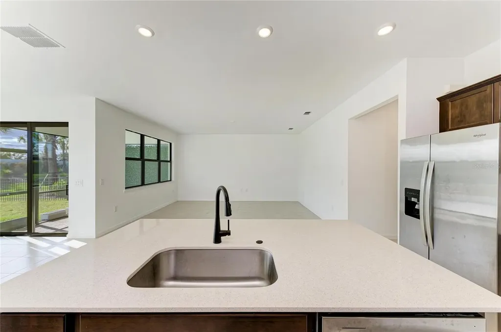 5637 Silverside Pine Court Bradenton FL 34211