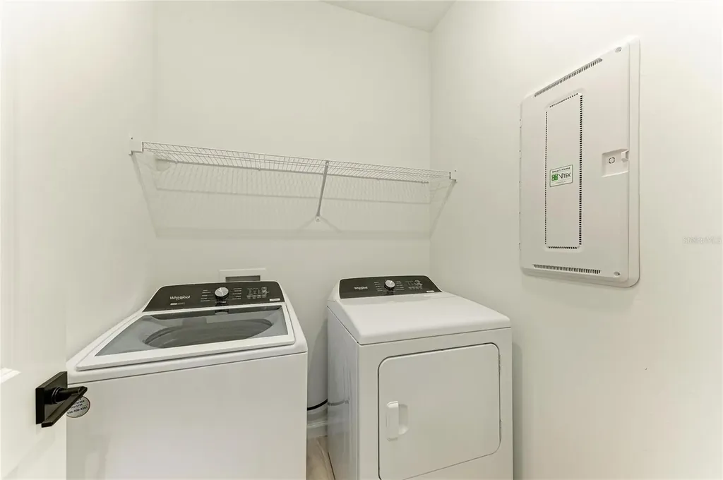 5637 Silverside Pine Court Bradenton FL 34211