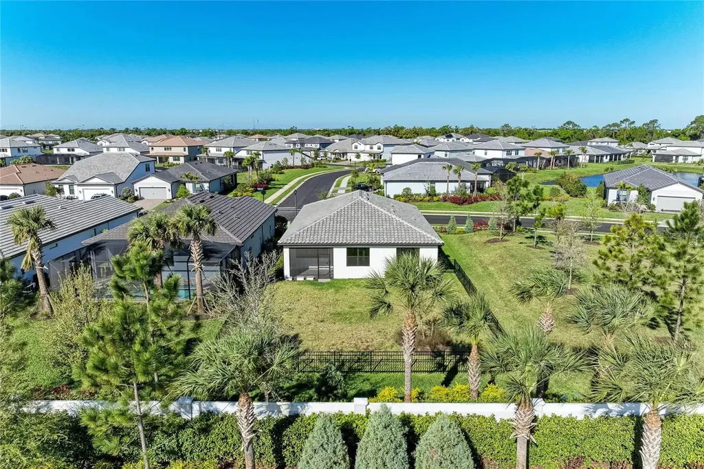 5637 Silverside Pine Court Bradenton FL 34211