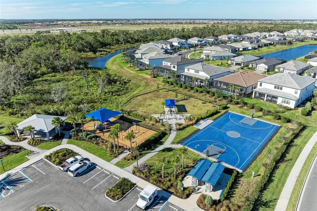 5637 Silverside Pine Court Bradenton FL 34211